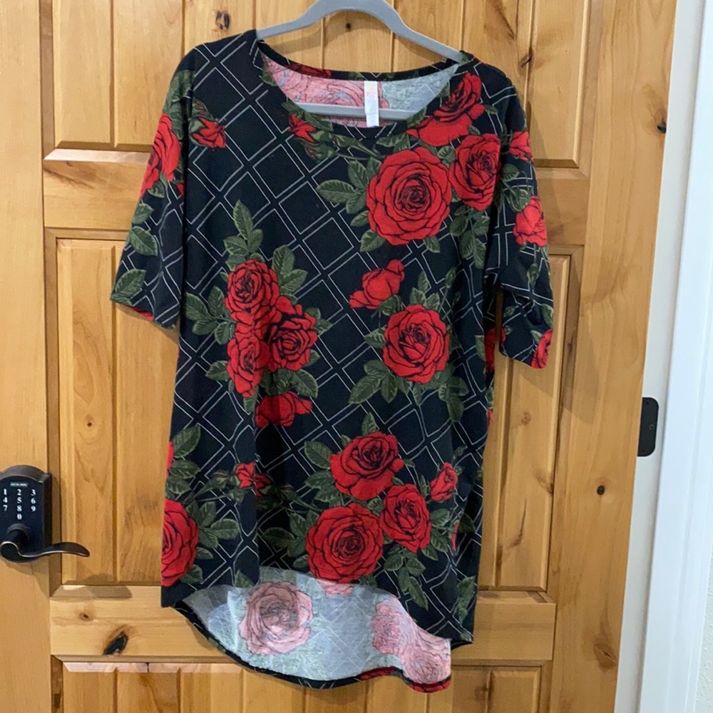 LuLaRoe Irma tunic